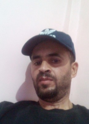 Ahmed, 43, People’s Democratic Republic of Algeria, Algiers