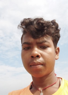 Vishal Chauhan, 19, India, Lucknow