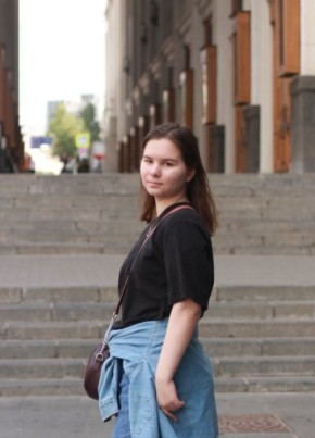 Оксана из Москвы 28 лет