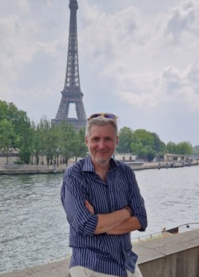 Oleg, 47, République Française, Paris