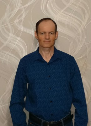 Роман из Курска 46 лет
