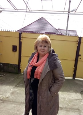 Ирина, 59, Россия, Прохладный