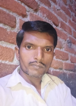 Manoj Paswan, 18, India, Delhi
