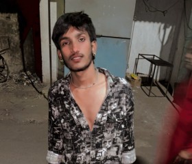 Piyush, 18, Nagpur