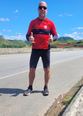 Roni Sérgio из V Redonda 54 года