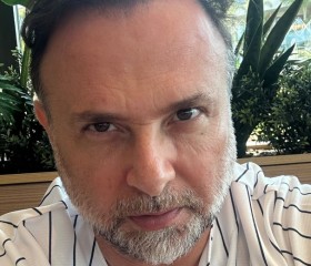 Ronnie Ed, 60, Budapest