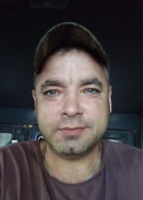 Олег, 46, Россия, Балаково