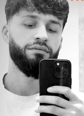 Shuhrat из Новосибирска 21 год