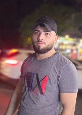 أحمد из Paris 18 лет