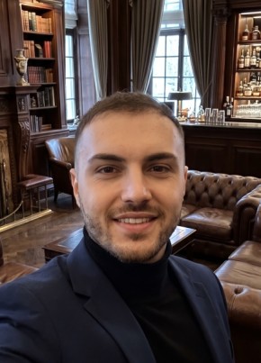 Дмитрий из Екатеринбурга 39 лет