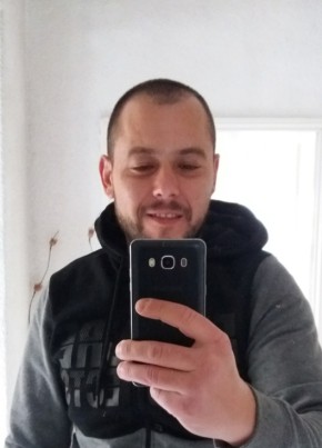 Anatolii, 35, Република България, Русе