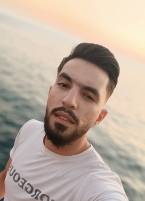 علي, 23, Lebanon, Beirut