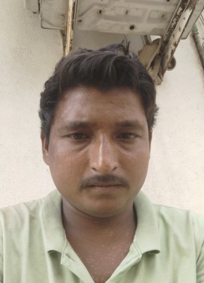 PJ, 25, India, Jūnāgadh