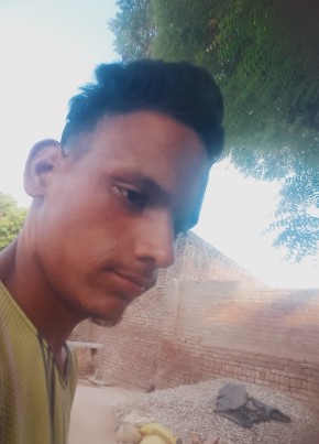 VISHAL, 18, India, Delhi