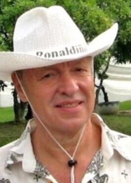 Олег , 55, Россия, Троицк (Московская обл.)