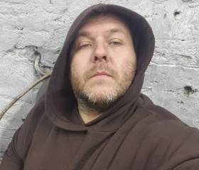 Mark, 36, Prague