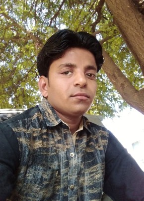 Yaseen Khan, 22, India, Manamadurai