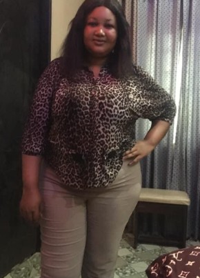 Linda, 28, Nigeria, Lagos