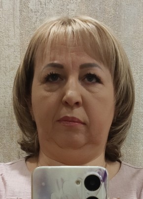 Светлана из Саратова 49 лет