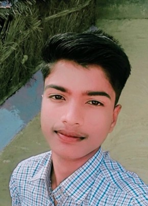 Anurag Maurya, 18, India, Khūtār