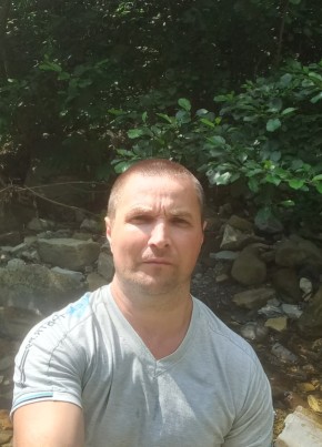 Олег из Костромы 43 года