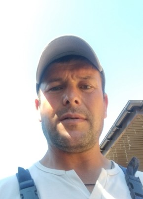 Вова из Воронежа 42 года