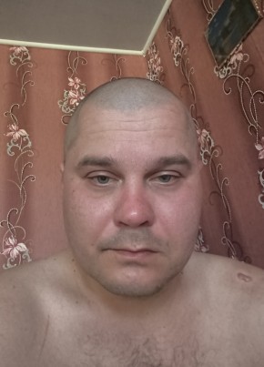Роман из Котельниково 36 лет