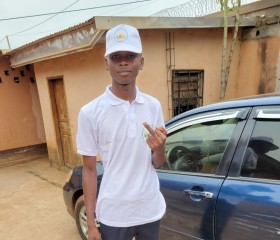 Mohammed, 18, Bertoua