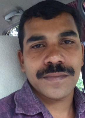 Swaram, 38, India, Naduvannūr