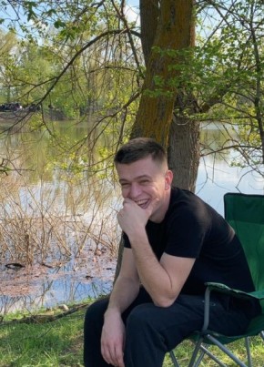 Денис, 24, Россия, Волжский (Волгоградская обл.)