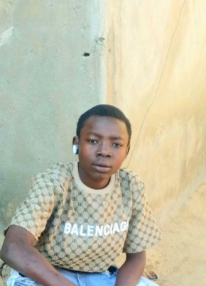 Succès, 19, République du Tchad, Ndjamena