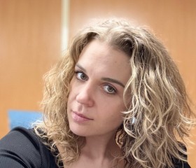 Kseniya, 37, Saint Petersburg