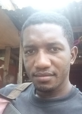 Dipita , 33, Republic of Cameroon, Yaoundé
