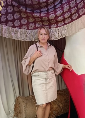 Елена из Барнаула 57 лет