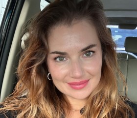 Юлия, 42, Minsk