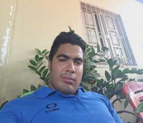 Oli, 20, Upata