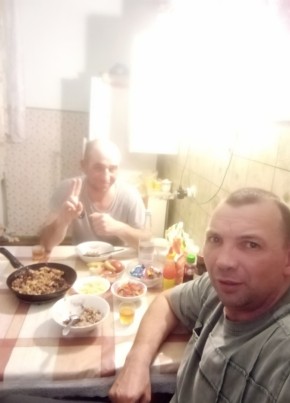 Михаил, 43, Россия, Беркакит