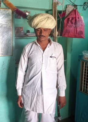 Kailash Chand, 45, India, Nowrangapur