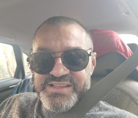 Ovidiu, 52, Rennes