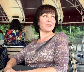 Elena, 60, Moscow