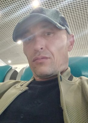 Илья из Читы 44 года