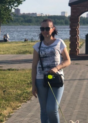 ИННА, 46, Россия, Череповец