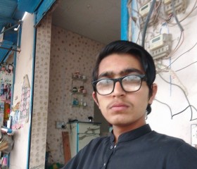 Muzamil Khan, 18 лет, میلسی‎
