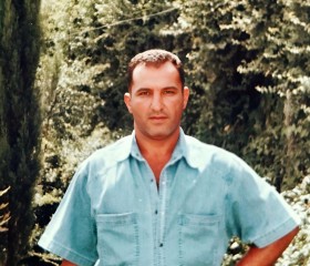 Muradelli, 59, Brussels