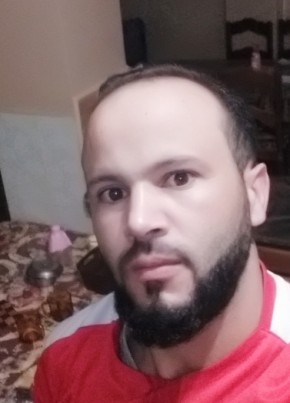 Mohamad , 33, People’s Democratic Republic of Algeria, Tizi Ouzou