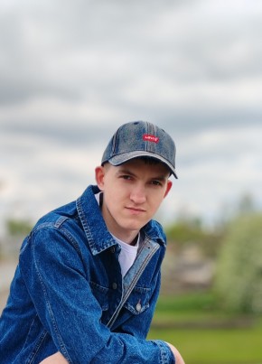 Василий, 18, Россия, Москва