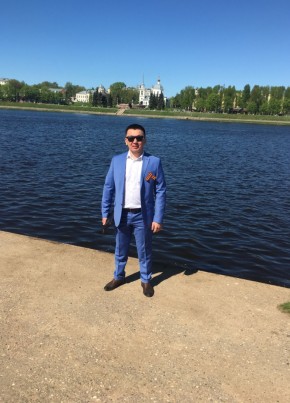 Дмитрий, 32, Россия, Саратов
