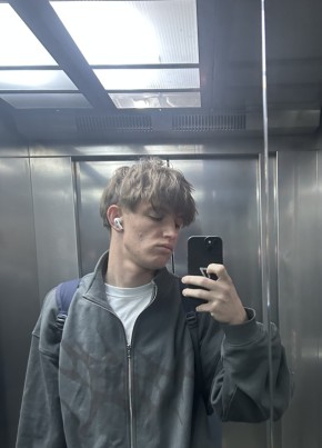 Kiril из Cluj-Napoca 20 лет