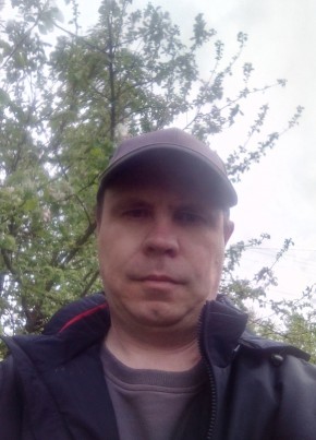 Роман, 44, Россия, Дно