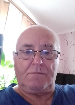 Олег, 68, Россия, Богучар